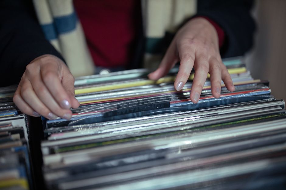 How Do I Choose Vinyl Records That Reveal My Turntable's Strengths?