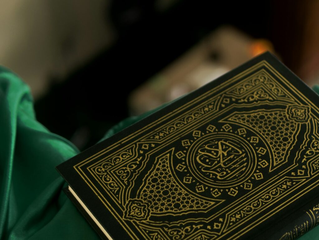 Understanding Global Religions: Diversity, Influence, and Pathways to Faith