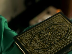 Understanding Global Religions: Diversity, Influence, and Pathways to Faith